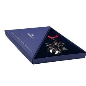 Swarovski Snow flake Red Annual Edition 2018 Red Ornament